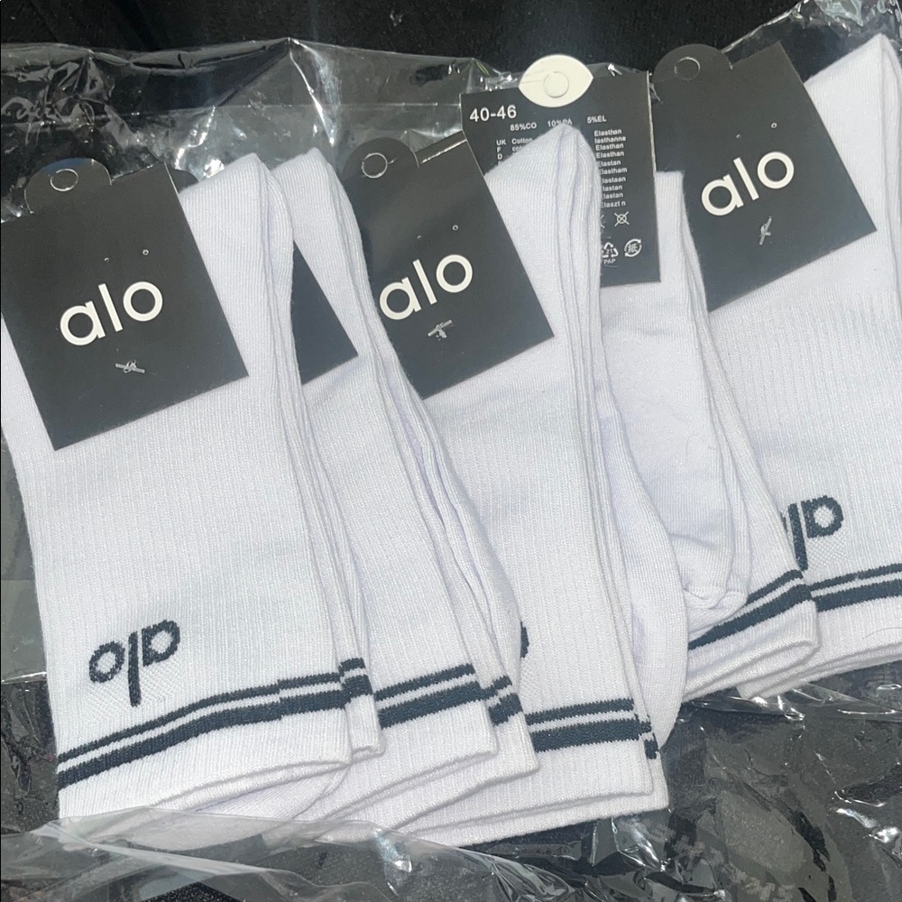 Yoga White Athletic Crew Socks 5 pairs- Pack